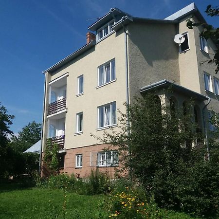 Hostynna Sadyba Leshnya Bagian luar foto