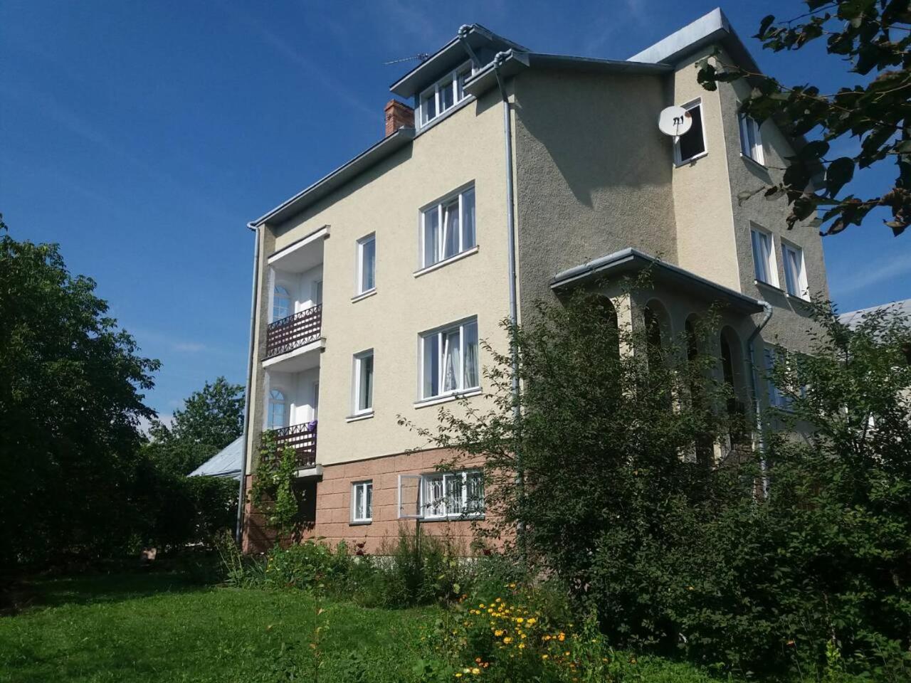 Hostynna Sadyba Leshnya Bagian luar foto